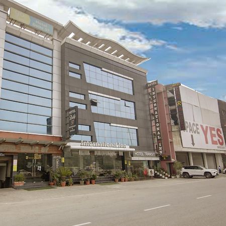Hotel Delhi 37 By Star Group Near Delhi Airport New Delhi Buitenkant foto