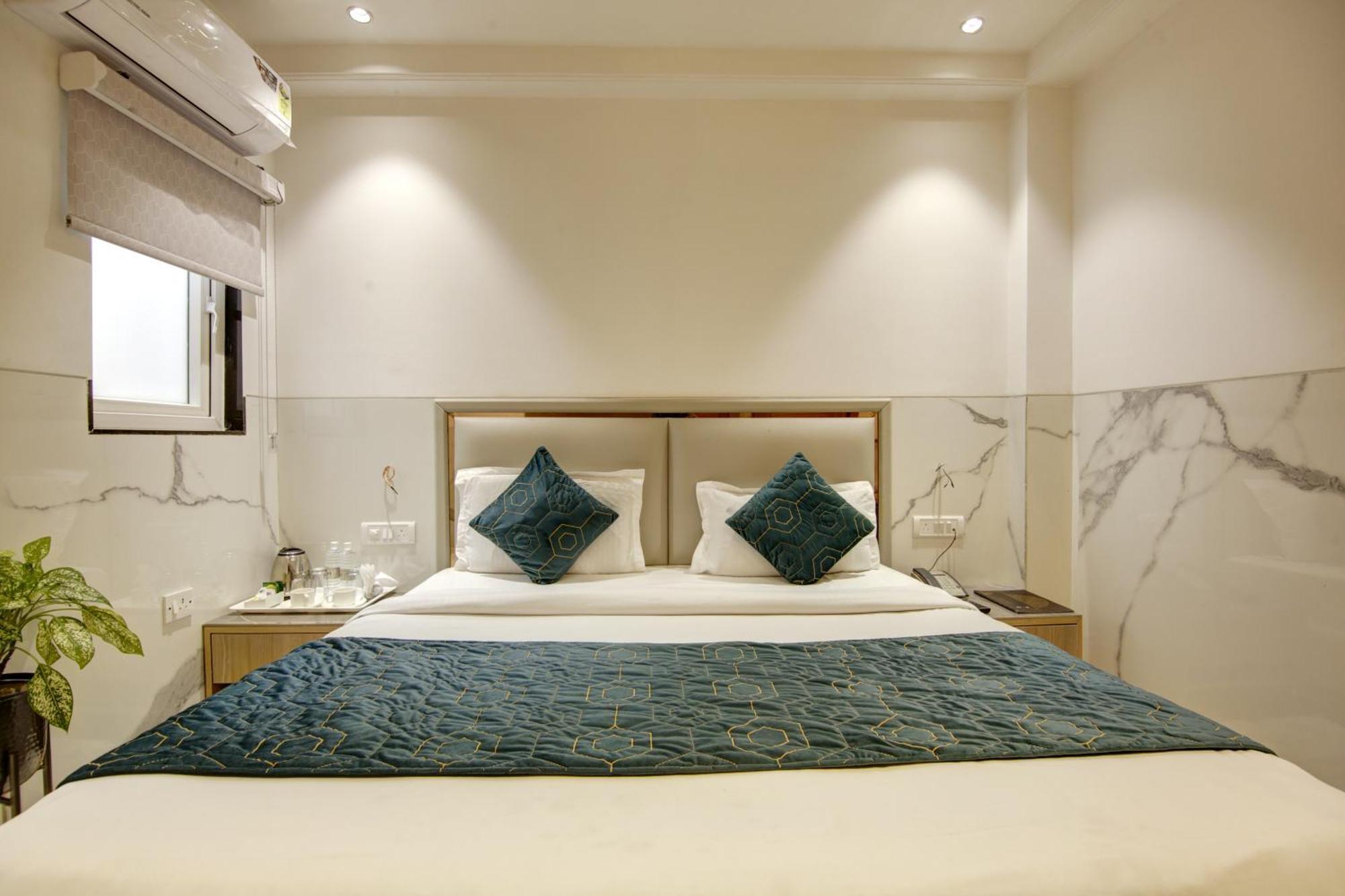Hotel Delhi 37 By Star Group Near Delhi Airport New Delhi Buitenkant foto